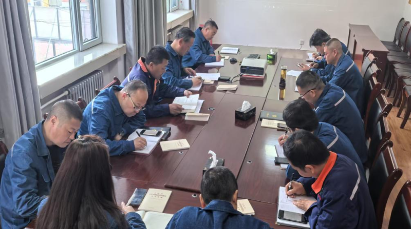 配送公司党委召开2025年第4次理论进建中心组(扩大)进建会暨&ldquo;深刻贯彻中央八项划放心灵进建教育&rdquo;专题进建会议