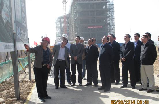 马顺清副省长一行光临曹家堡保税物流中心工地视察领导工作