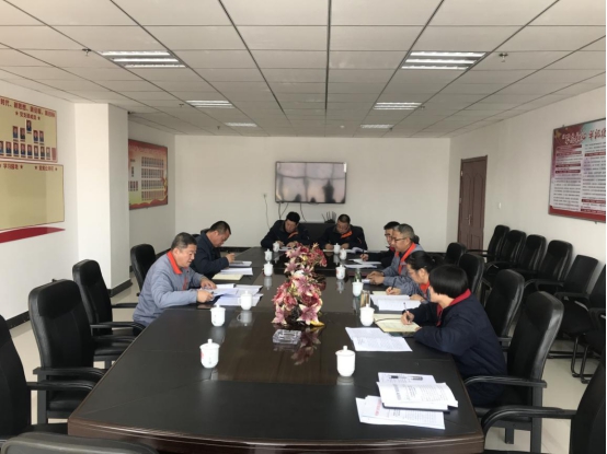 中共青海QMH官网工业投资有限公司党委召开2020年度党员辅导干部民主生涯会