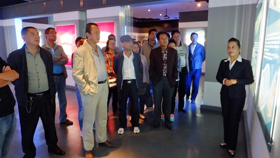 向阳物流公司组织员工接受反腐倡廉警示教育