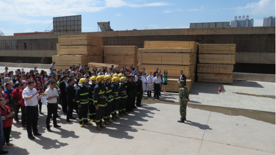 现代物流公司发展消防演练活动