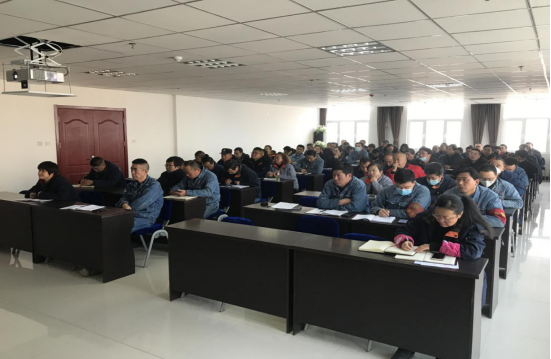 QMH官网工投公司二届党委召开2020年第十一次理论中心组进建（扩大）会