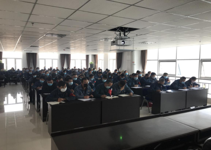 QMH官网工投公司二届党委召开2020年第三次理论中心组进建会