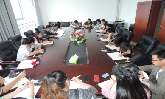 宣传贯彻团的十八大心灵进建会商会