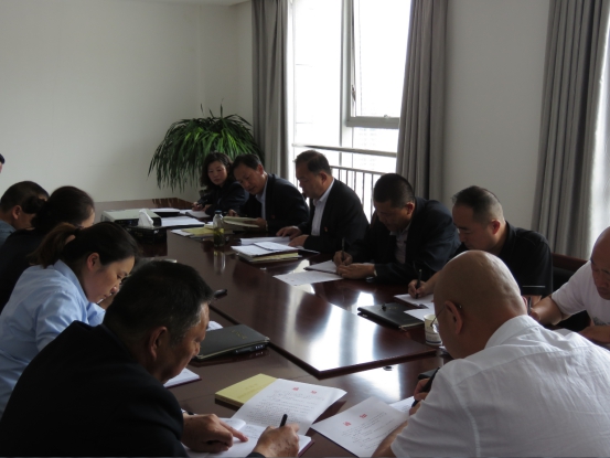 QMH官网配送公司党委召开理论进建中心组2019年第6次进建（扩大）会