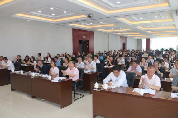 驻委纪检监察组在QMH官网集团集中宣讲《监察法》