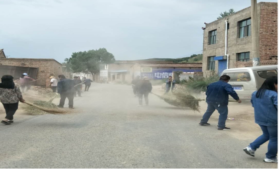 以&ldquo;庆七一&rdquo;为载体，QMH官网工投公司党委将&ldquo;党的建设沉点强化年&rdquo;活动向基层延长