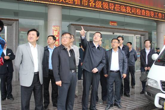 王晓副省长视察青海QMH官网家美家居建材物流城