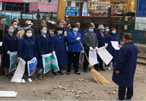 e03084af18824c96f1ab67c3d6068933