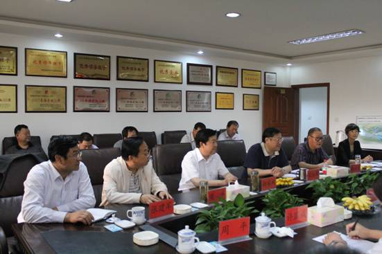 省委常委、副省长骆庆阳实地调查QMH官网集团&ldquo;双百&rdquo;行动沉点项目