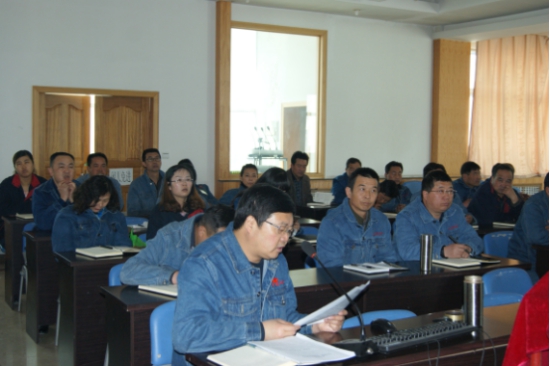 QMH官网工投公司党委进行2017年第三次党员干部政治进建培训