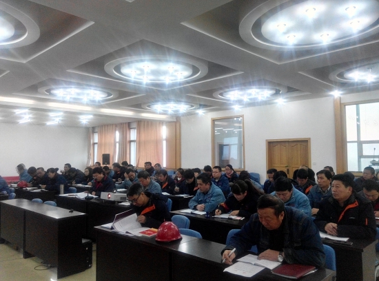 进建新党章 设置新形象